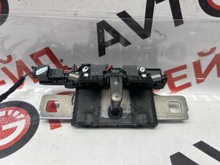 Петля замка крышки багажника AUDI Q7 16.04.2018