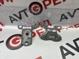 Петля дверная задняя правая Toyota Camry 06/2011