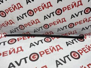 Молдинг лобового стекла левый AUDI Q7 16.04.2018 контрактная Молдинг лобового стекла левый AUDI Q7 16.04.2018