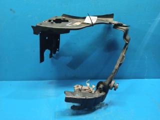 Запчасть кронштейн фары левый Mercedes-Benz E-Class 2002-2009