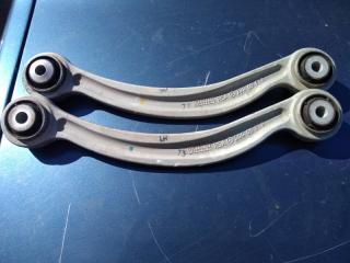 Запчасть рычаг подвески верхний задний Mercedes-benz C-class 2012