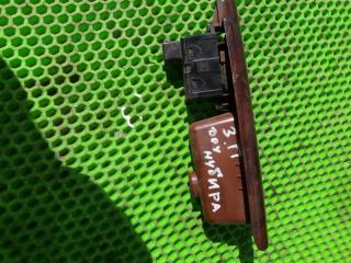 Запчасть кнопка эсп задняя правая Daewoo Nubira 1998