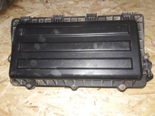 Корпус воздушного фильтра Skoda Octavia 2011