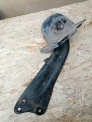 Крепление балки подвески заднее правое Skoda Octavia 2011