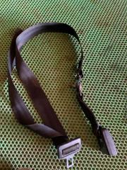 Ремень безопасности задний RENAULT Logan 2008 Б/У Ремень безопасности задний RENAULT Logan 2008