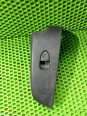 Фото запчасти кнопка стеклоподъемника задняя левая Honda Civic 2008 Б/У запчасть Запчасть кнопка стеклоподъемника задняя левая Honda Civic 2008