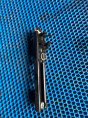 Фото запчасти механизм регулировки ремня безопасности правый Opel Corsa 2008 Б/У запчасть Запчасть механизм регулировки ремня безопасности правый Opel Corsa 2008