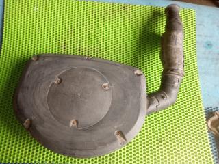 Корпус воздушного фильтра Skoda Octavia 2002