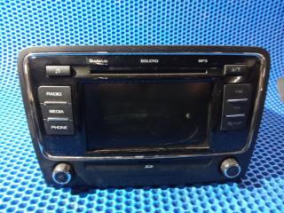 Магнитола Skoda Superb 2010 Б/У Магнитола Skoda Superb 2010