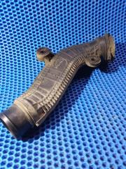 Патрубок интеркуллера Skoda Superb 2010 Б/У Патрубок интеркуллера Skoda Superb 2010