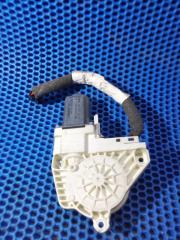 Моторчик стеклоочистителя передний правый Skoda Superb 2010