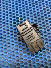 Блок управления подогревом сидений Skoda Superb 2010