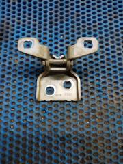 Петля двери передняя правая Lada Largus 2016 Б/У Петля двери передняя правая Lada Largus 2016