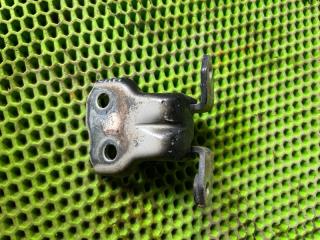 Запчасть петля двери задняя правая Suzuki Liana