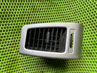 Запчасть дефлектор воздуховода левый Suzuki Liana