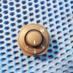 Блок управления зеркалами Skoda Octavia 2017