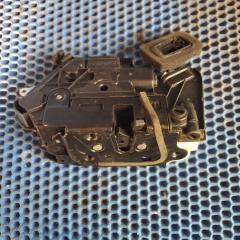 Замок двери задний правый Skoda Octavia 2017 Б/У Замок двери задний правый Skoda Octavia 2017