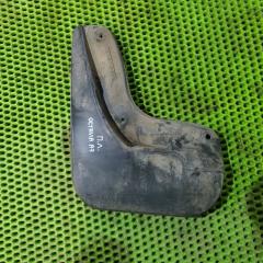 Брызговик передний левый Skoda Octavia 2017