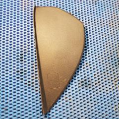 Декоративная накладка торпеды передняя левая Skoda Octavia 2017