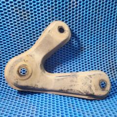 Запчасть кронштейн подрамника передний правый Chery Tiggo 7 Pro 2021