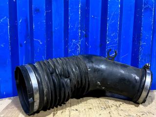 Запчасть патрубок воздушный Audi A8 2006