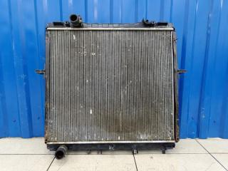 Радиатор охлаждения Kia Sorento 2004