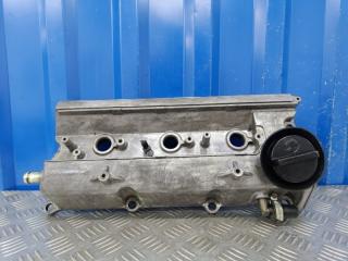 Запчасть клапанная крышка левая Nissan Cefiro 1996