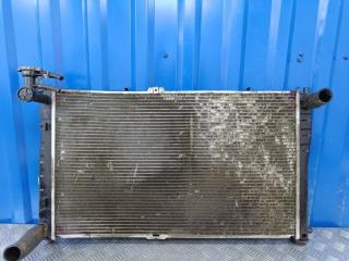 Радиатор охлаждения Kia Carnival 2002