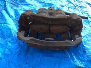 Суппорт правый передний NISSAN SERENA NC25, CNC25 MR20DE 41001CY00A 4 ракурс