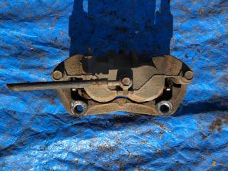 Суппорт левый передний NISSAN SERENA NC25, CNC25 MR20DE 41001CY00A 3 ракурс