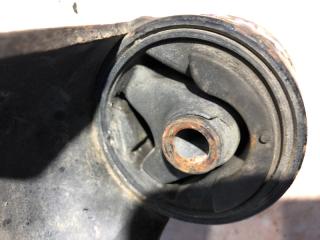 Подушка кпп MITSUBISHI PAJERO IO H77W 4G94 4 ракурс