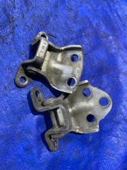 Петля дверная правая задняя MITSUBISHI PAJERO L049G 4D56 2 ракурс