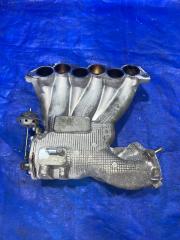 Коллектор впускной TOYOTA ESTIMA MCR40 1MZFE 2 ракурс Коллектор впускной TOYOTA ESTIMA MCR40 1MZFE 2 ракурс