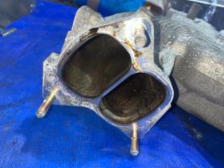 Коллектор впускной TOYOTA ESTIMA MCR40 1MZFE 4 ракурс Коллектор впускной TOYOTA ESTIMA MCR40 1MZFE 4 ракурс