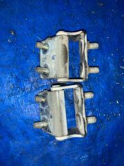 Петли 5-й двери MITSUBISHI DELICA D5 CV5W 2 ракурс