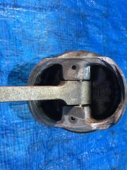 Поршень TOYOTA CROWN GRS183 3GRFSE 2 ракурс Поршень TOYOTA CROWN GRS183 3GRFSE 2 ракурс