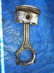 Поршень TOYOTA CROWN GRS183 3GRFSE 1 ракурс Поршень TOYOTA CROWN GRS183 3GRFSE 1 ракурс