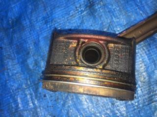 Поршень TOYOTA ESTIMA ACR55 2AZ 13201-09780 4 ракурс