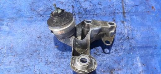 Запчасть Подушка двигателя  левая AUDI A4 8D0-199-382 Контрактный  С кронштейном