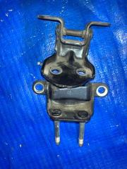 Петля дверная левая задняя TOYOTA LAND CRUISER PRADO KZJ78 68740-60020 2 ракурс