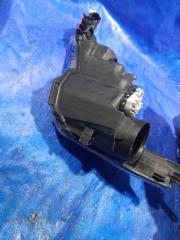 Фара правая передняя TOYOTA SPADE NCP145 52-261 4 ракурс