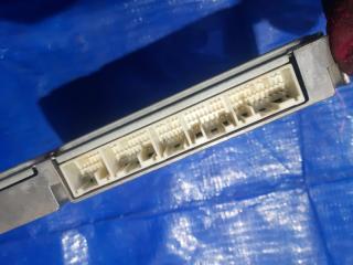 Блок efi TOYOTA CROWN JZS157 2JZGE 89661-3F400 4 ракурс