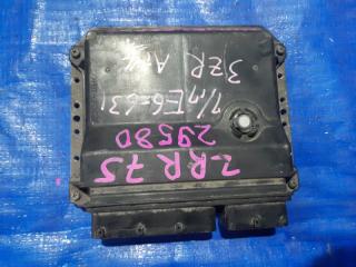 Блок efi TOYOTA VOXY ZRR75 3ZRFAE 8966128C51 3 ракурс