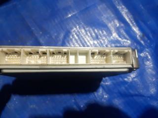 Блок efi TOYOTA IPSUM ACM26 2AZFE 89661-44550 4 ракурс