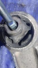 Подушка редуктора NISSAN ELGRAND NE51 VQ35 3 ракурс