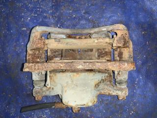 Суппорт правый передний HONDA STEPWGN RF2 B20B 3 ракурс