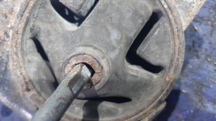 Подушка двигателя задняя NISSAN SUNNY FNB14 GA15DE 11321-1m010 4 ракурс