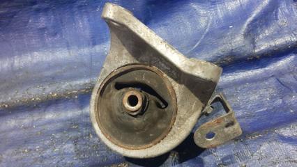 Подушка акпп NISSAN PRESAGE TNU31 QR25 2 ракурс Подушка акпп NISSAN PRESAGE TNU31 QR25 2 ракурс