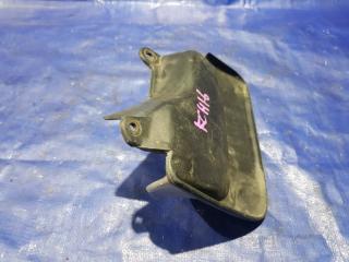 Брызговик правый задний TOYOTA GRAND HIACE KCH16 76625-26010 5 ракурс