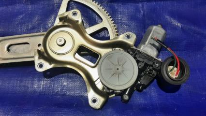 Стеклоподъемник левый передний TOYOTA RACTIS NCP105 4 ракурс